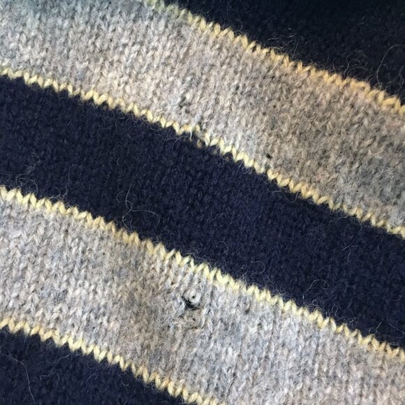 Vintage Shetland Wool Stripped Crewneck - Made in England / FINAL PRICE DROP - Picture 6 of 7